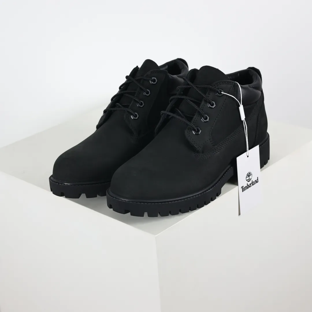 Local self-pickup💰640 Core recommendation Good price Rubber non-slip outsole resists cold and cracks. Authentic and consistent all-leather collar/lining/sole. Equipped with anti-fatigue shock-absorbing honeycomb insole. Extremely comfortable. Full set of original packaging accessories (comes with shoelaces, eraser, and counter bag). Size: 39.5 40 41 42 43 44 45 One size too large.